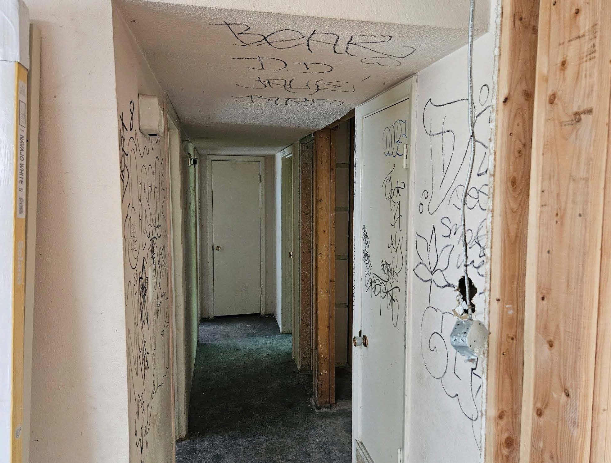 Hallway Fix And Flip Loan In Santa Fe, New Mexico Photo of Hallway Fix and Flip Loan