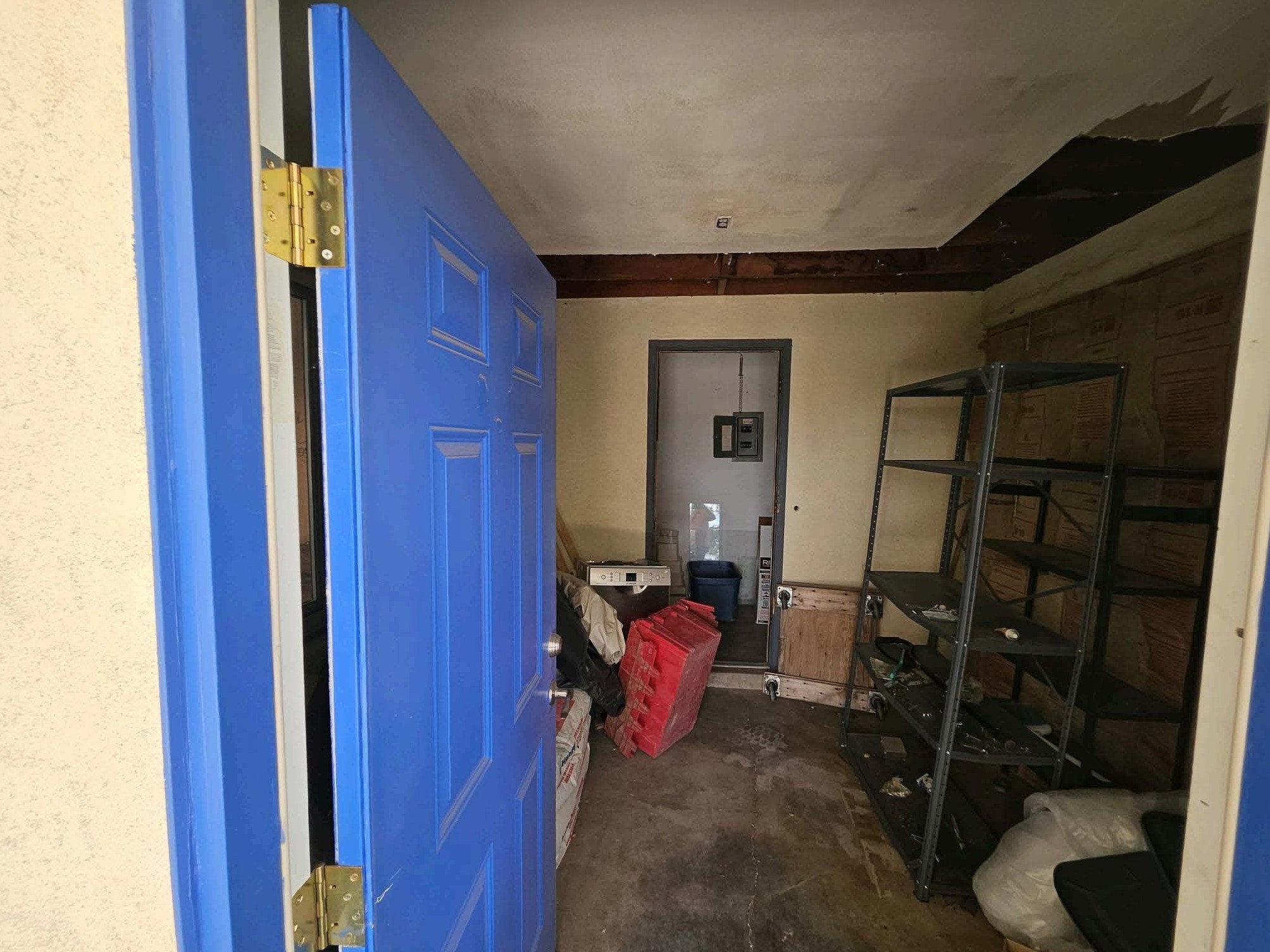 Interior image Fix And Flip Loan In Santa Fe, New Mexico Photo of Interior Room-Fix and Flip Loan