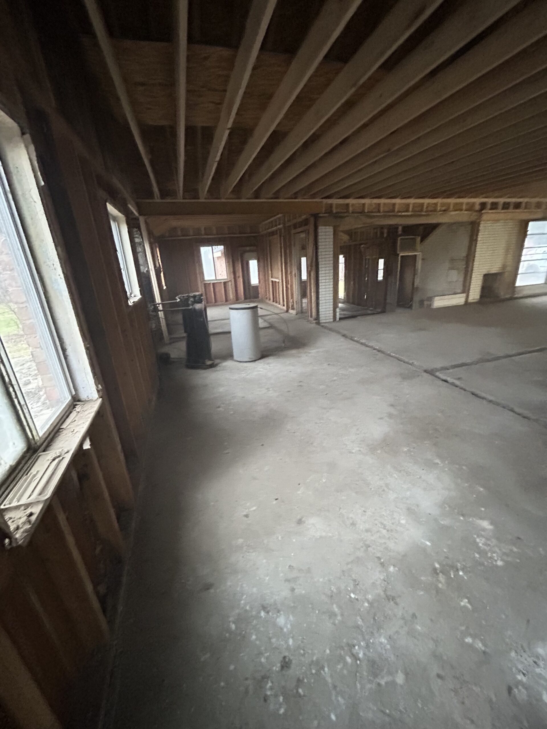 Interior photo 2 fix and flip -Novelty OH Property Interior photo