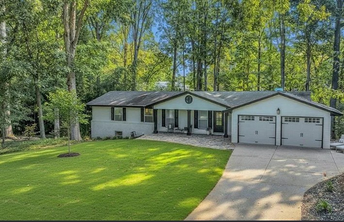 Exterior Front 2 fix and flip Atlanta GA