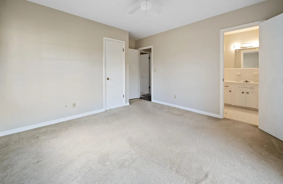 Bedroom - Dadeville, AL - DSCR