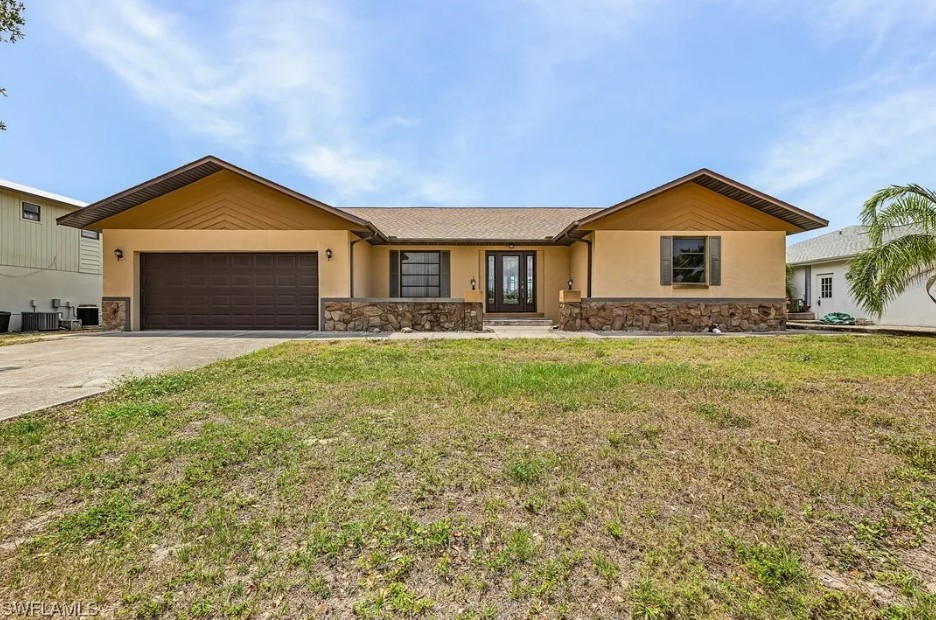 Exterior Front DSCR Bokeelia, FL