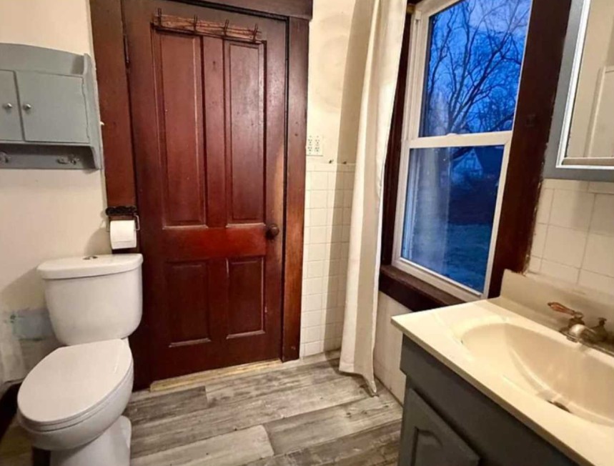 Bathroom- Fix and flip- Delphi, IN