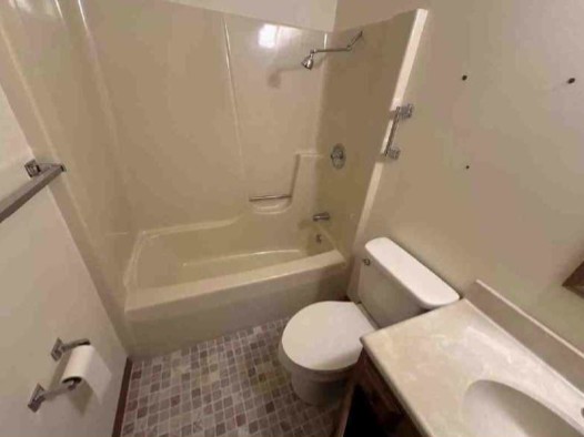 Bathroom- Unit A DSCR Evansville, IN 47711