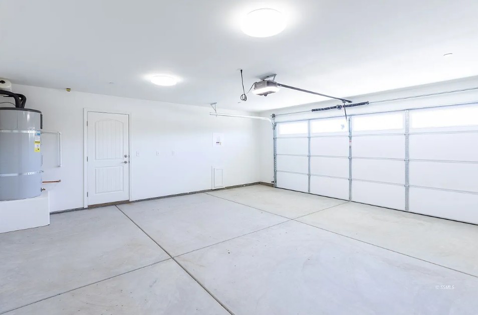 Garage- Ridgecrest, CA - DSCR