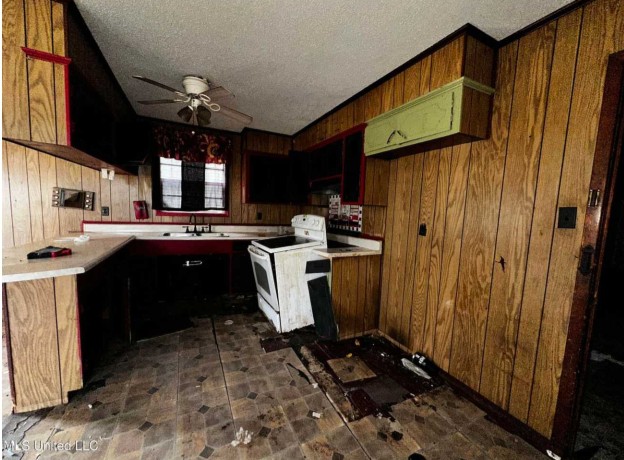 Kitchen- Fix and flip- Moss Point, Mississippi