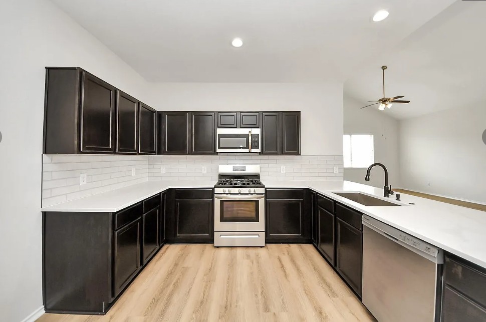 Kitchen- Fix and flip New Caney, TX