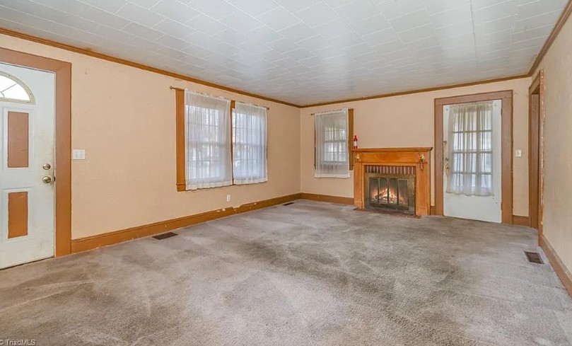 Living Room- Fix and Flip- Thomasville, NC