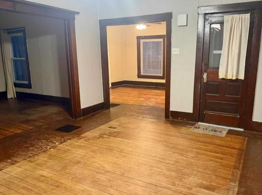 Living Room - Fix and flip- Delphi, IN