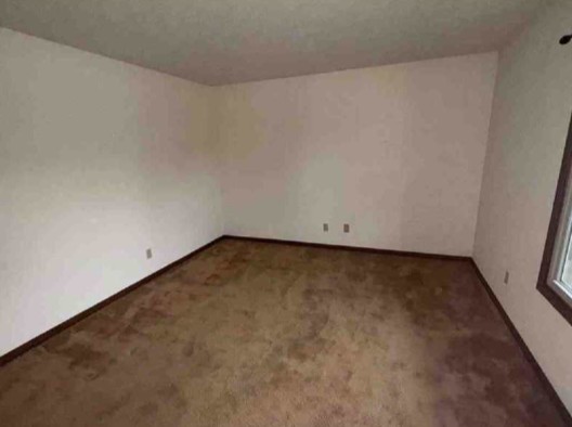 Living Room Unit A DSCR Evansville, IN 47711