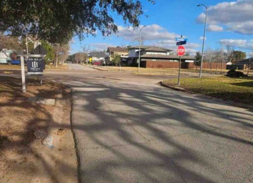 Street View 2 - GUC Houston TX, 77055