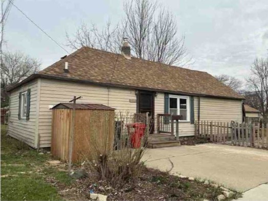 Side Exterior - Roseville, MI - DSCR