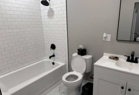 Unit A Bathroom- Danville KY- DSCR