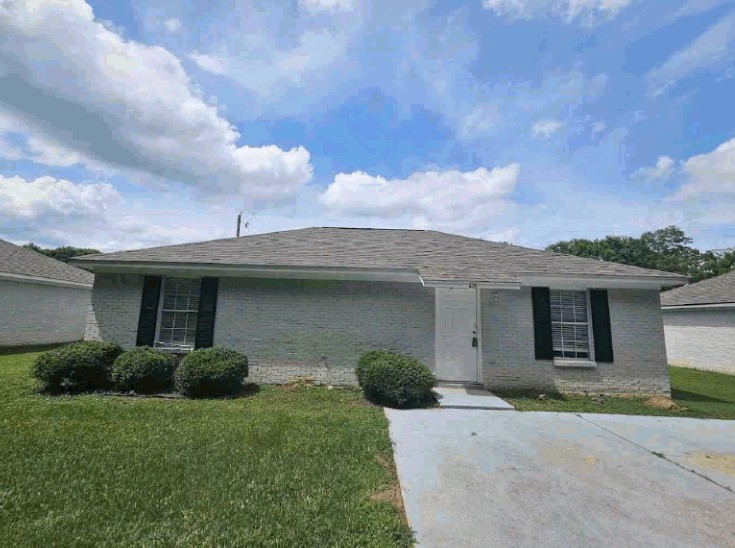 Exterior Front - DSCR- Magee, MS