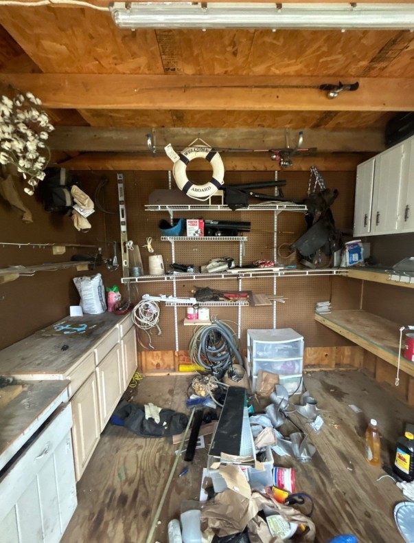 Garage - Fix and flip Osage Beach MO