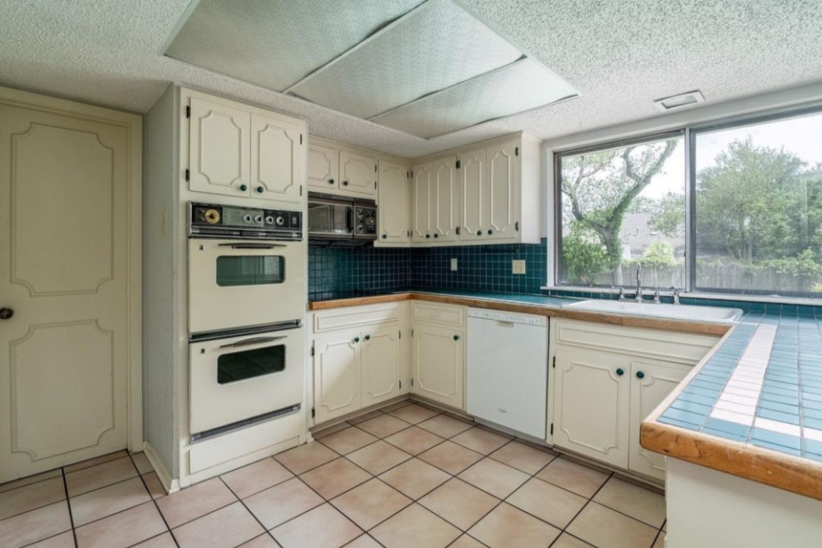 Kitchen - DSCR- Austin, TX