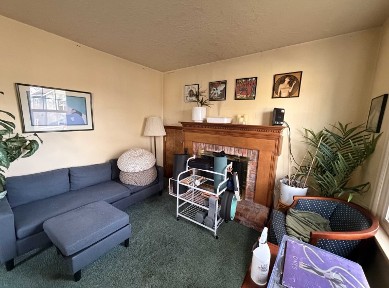 Living Room - Fix and flip- Salem, OR