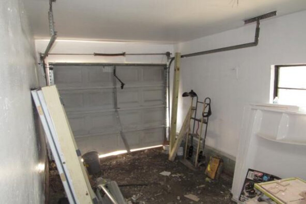 Cleveland fix and flip loan — subject property photo 8