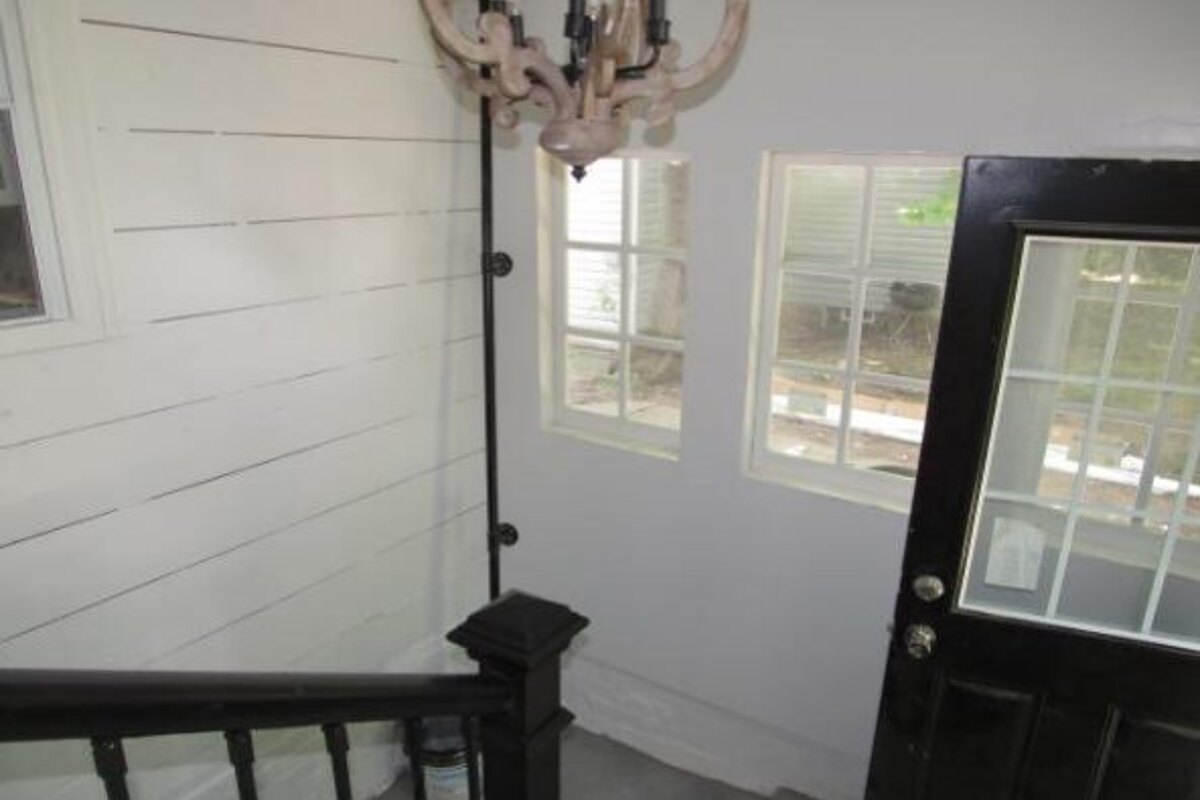 Cleveland fix and flip loan — subject property photo 9