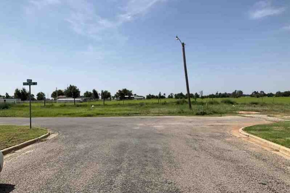 Vernon dscr loan — subject property photo 1