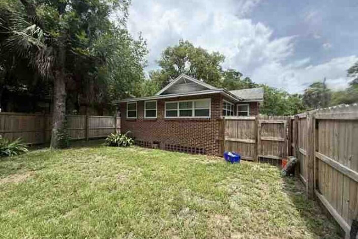 Gainesville dscr loan — subject property photo 1