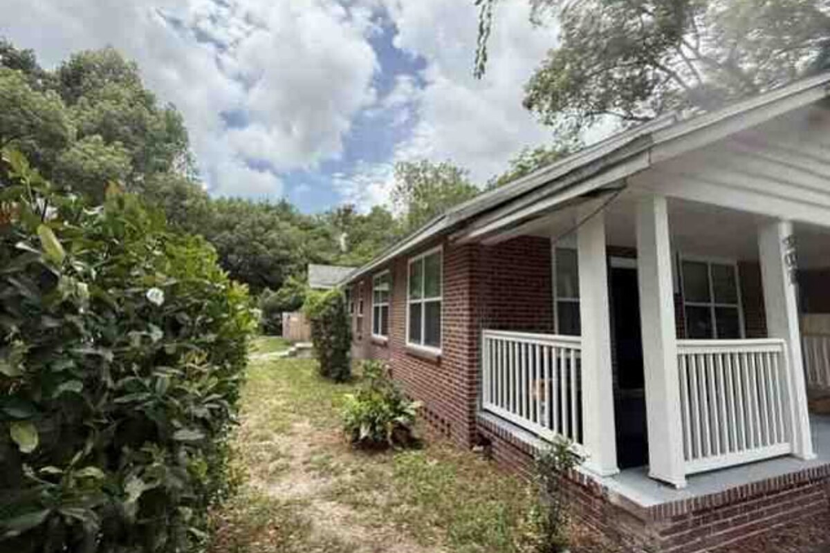 Gainesville dscr loan — subject property photo 2