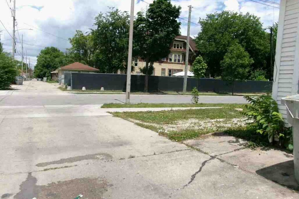 Milwaukee dscr loan — subject property photo 3