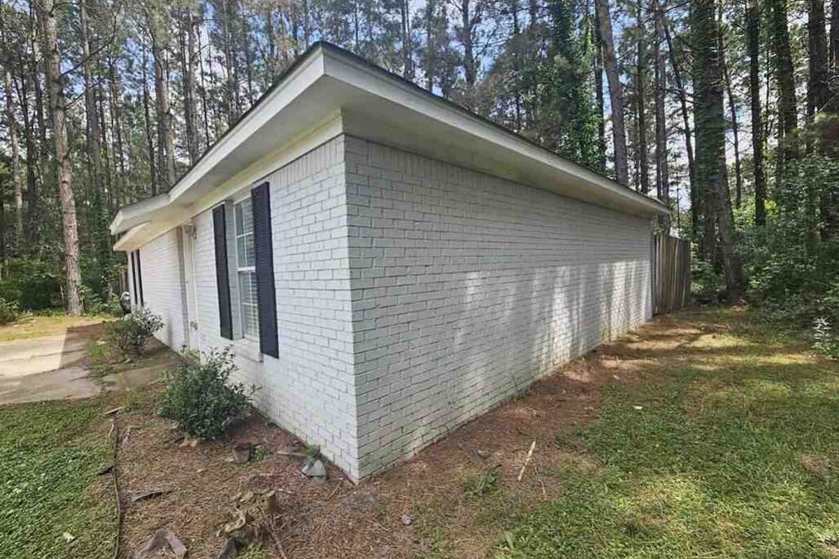 Magee dscr loan — subject property photo 9