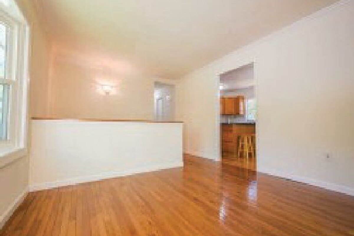 Woodbridge fix and flip loan — subject property photo 9