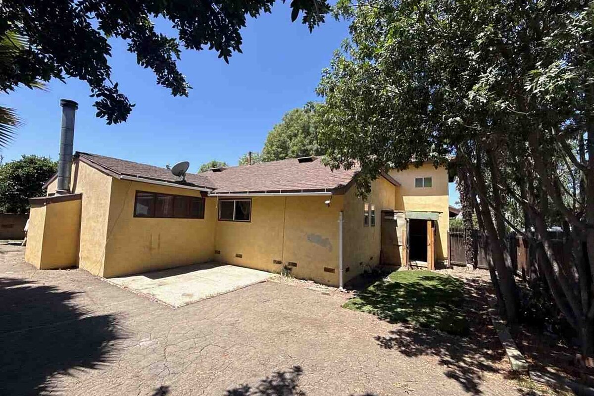 Newbury Park fix and flip loan — subject property photo 8
