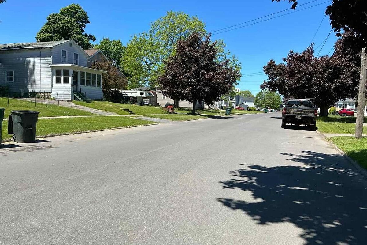 Oswego dscr loan — subject property photo 1