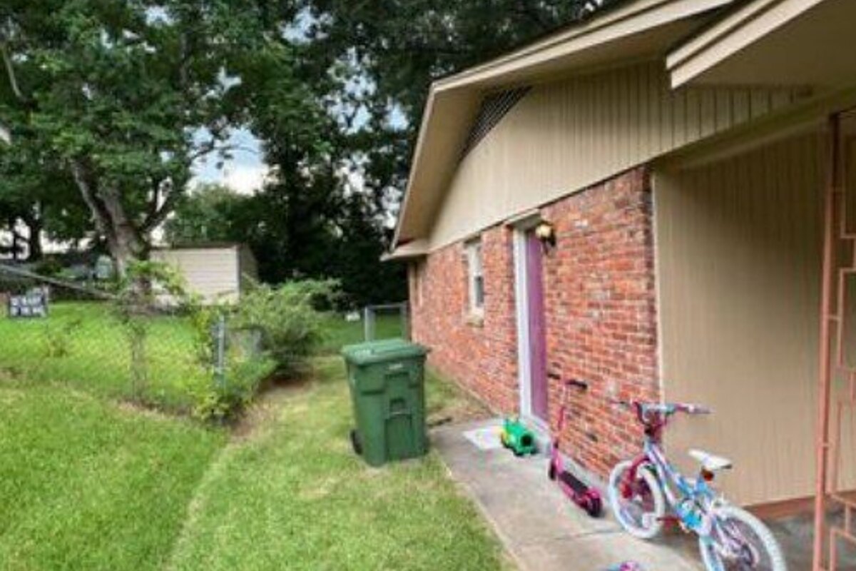 Montgomery dscr loan — subject property photo 3