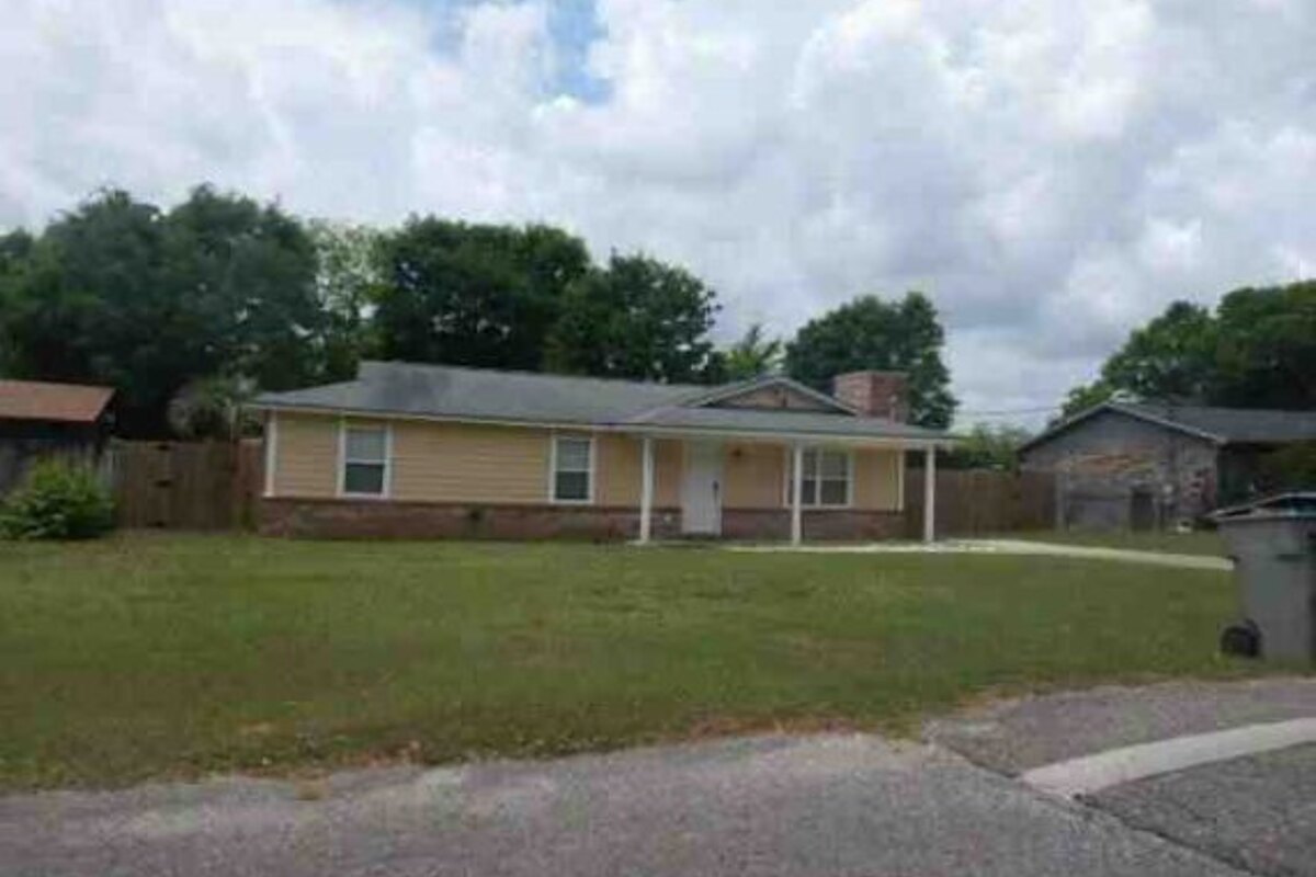 Pensacola dscr loan — subject property photo 1