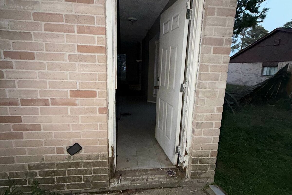 Spring fix and flip loan — subject property photo 3