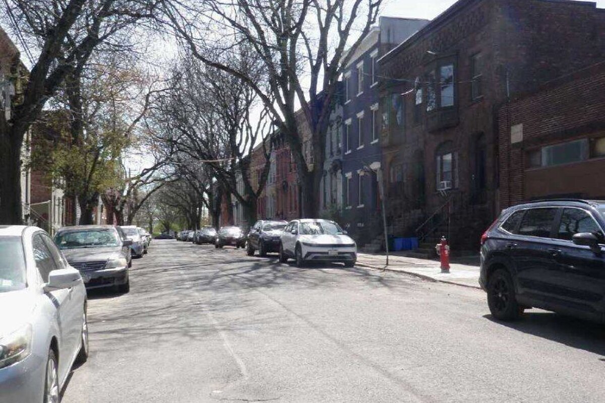 Albany dscr loan — subject property photo 4