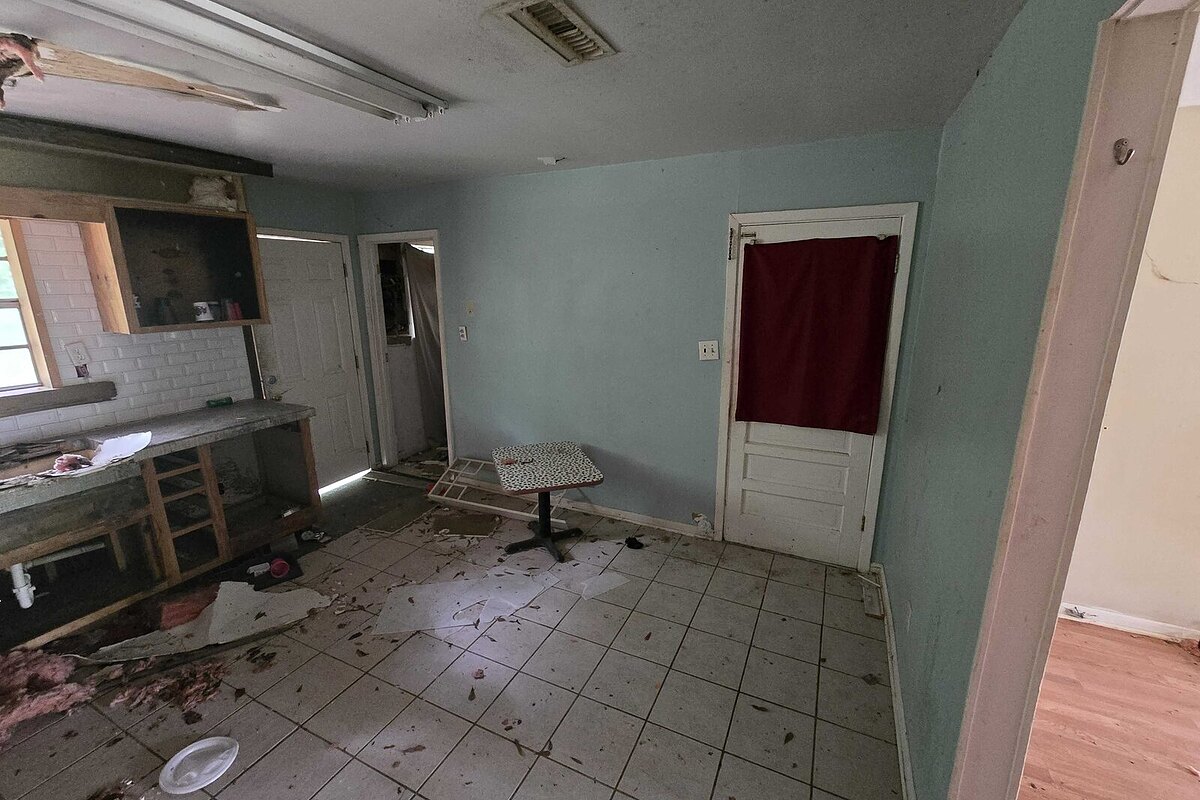 Madisonville fix and flip loan — subject property photo 8