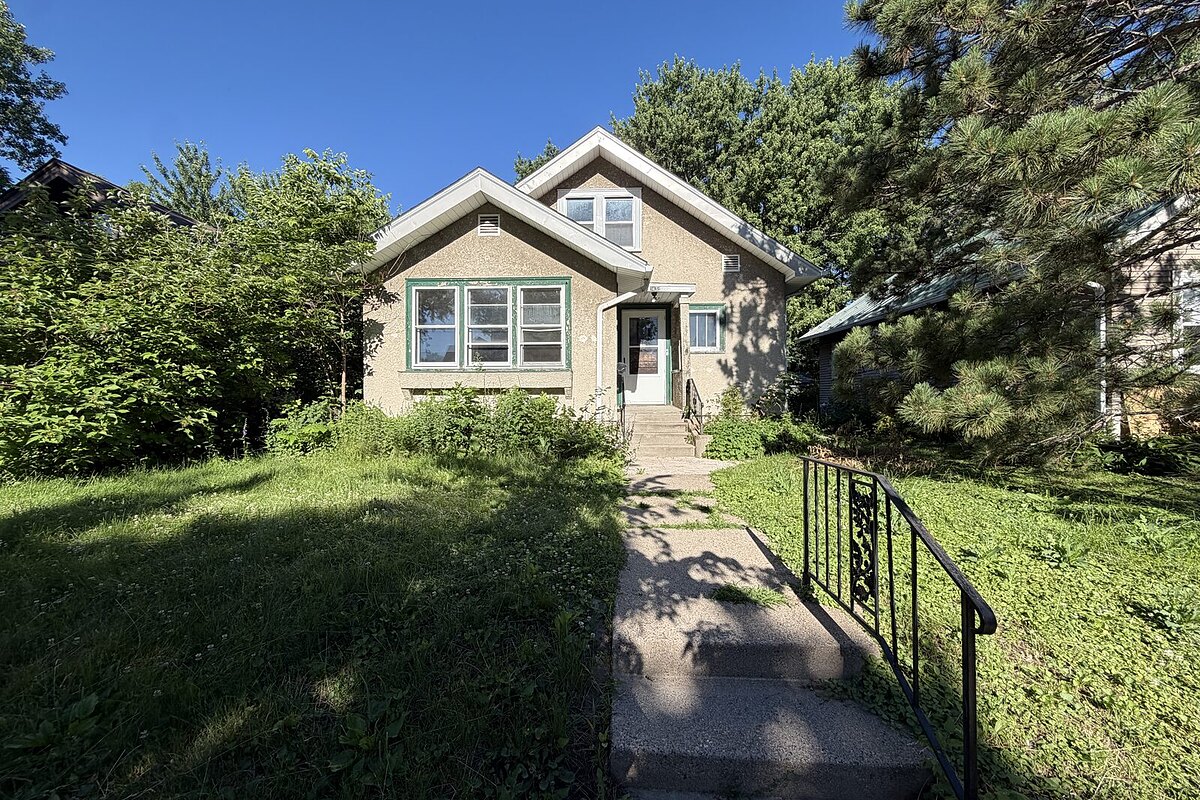 Minneapolis fix and flip loan — subject property photo 2