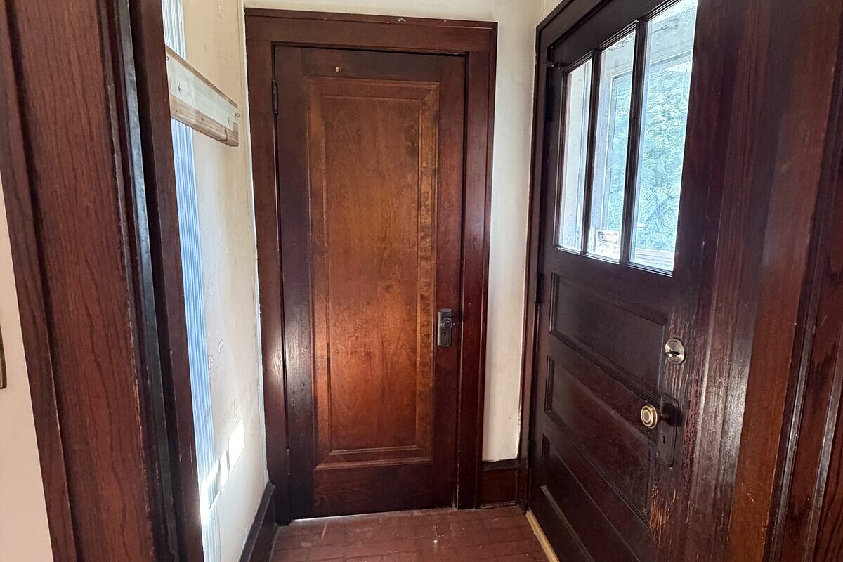 Minneapolis fix and flip loan — subject property photo 9