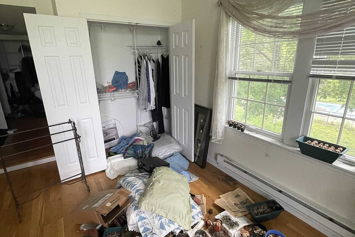 Goshen fix and flip loan — subject property photo 9