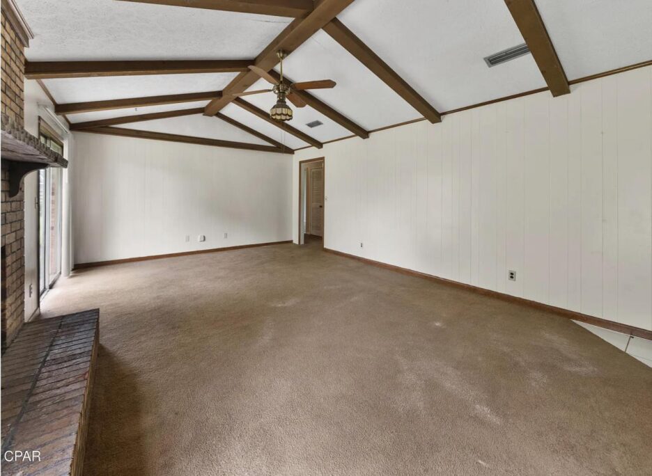 Panama City fix and flip loan — subject property photo 4