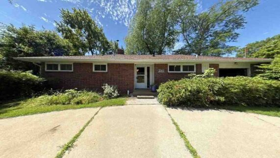 Lansing dscr loan — subject property photo 1
