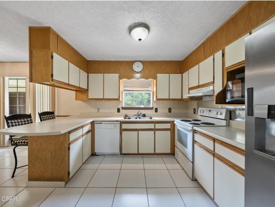 Panama City fix and flip loan — subject property photo 7