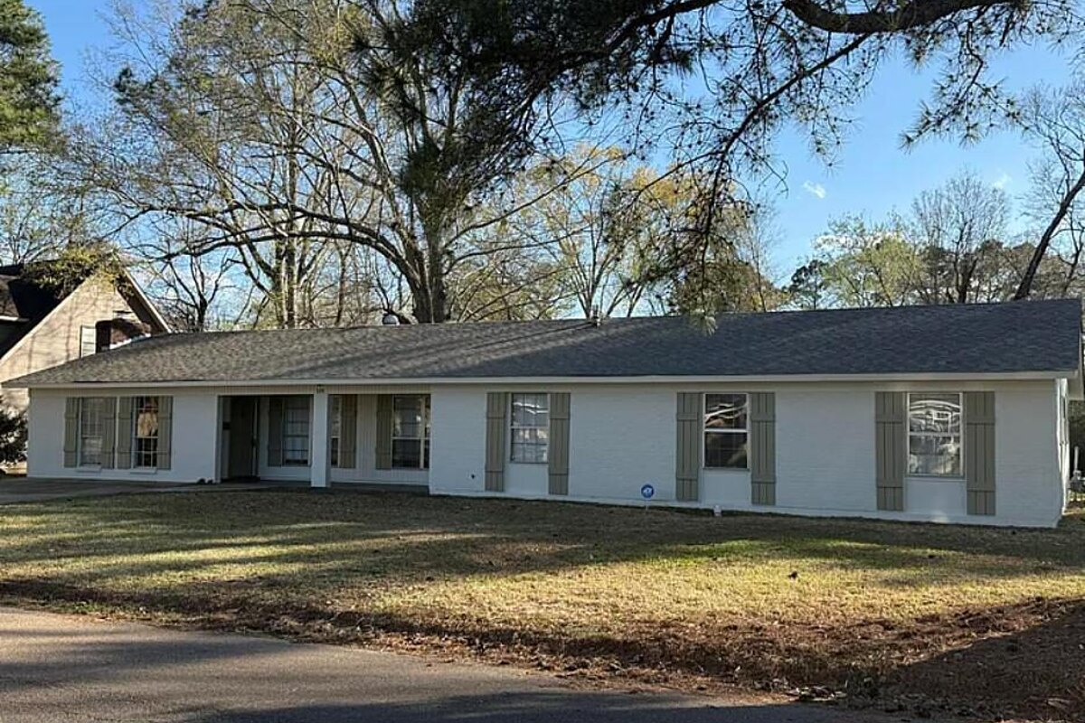 Jackson fix and flip loan — subject property photo 3