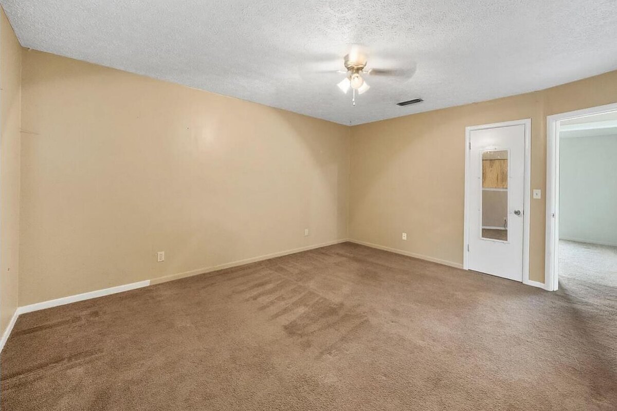 Panama City fix and flip loan — subject property photo 2