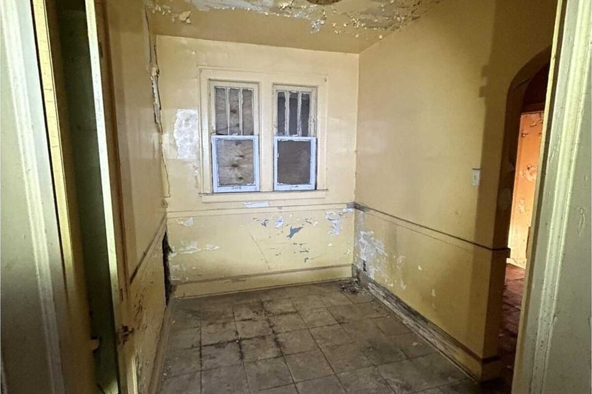 Detroit fix and flip loan — subject property photo 4