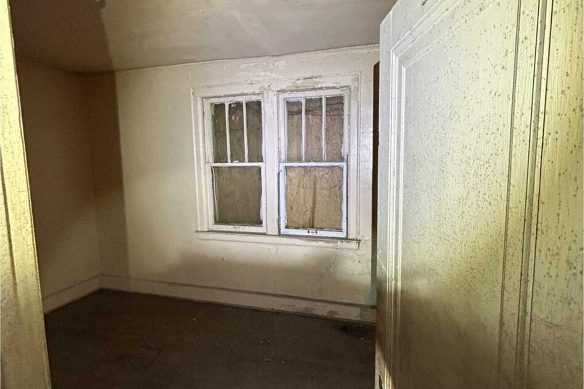 Detroit fix and flip loan — subject property photo 6