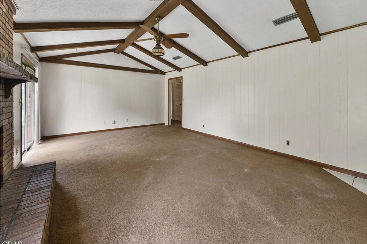 Panama City fix and flip loan — subject property photo 7