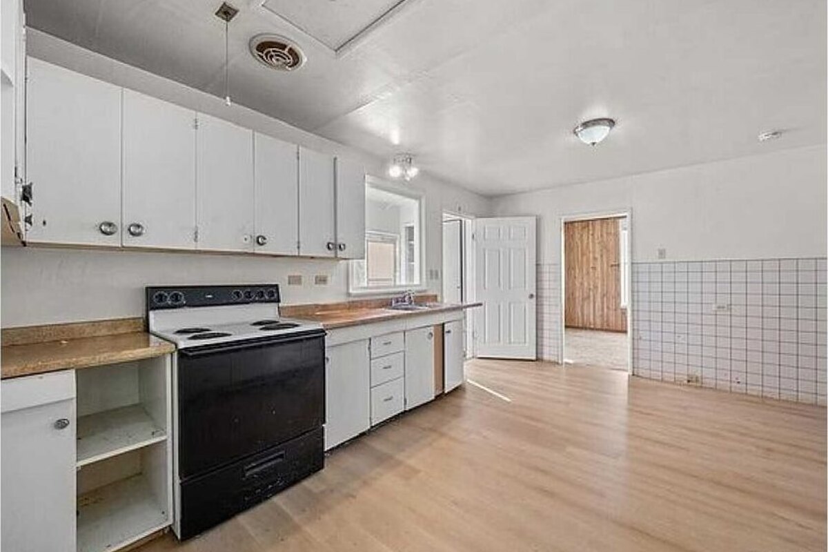 Tacoma fix and flip loan — subject property photo 8