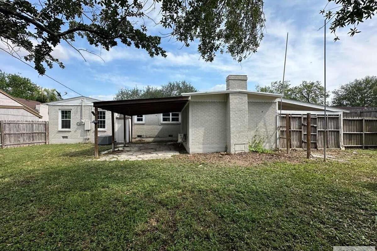 Harlingen fix and flip loan — subject property photo 3