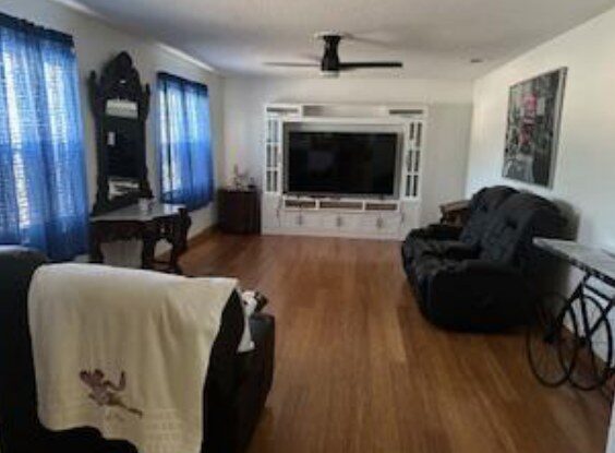 Longwood fix and flip loan — subject property photo 6